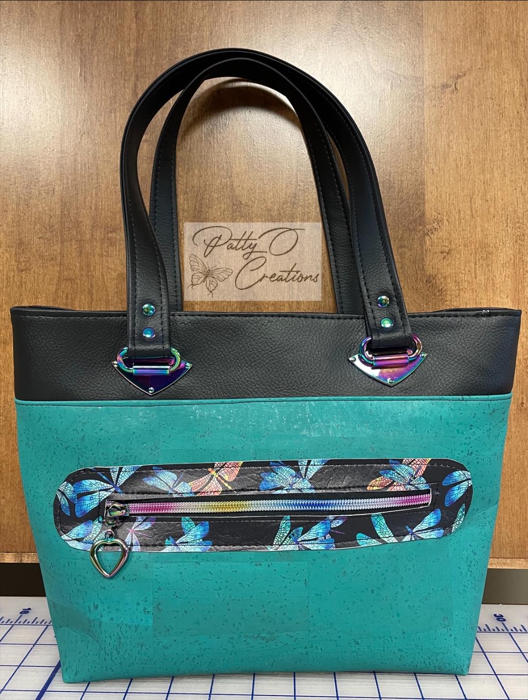 Crossroads Carry All PDF Pattern with Bonus Bag, includes SVGs, Copyshop and Projector Files